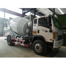 重汽王牌7方攪拌車