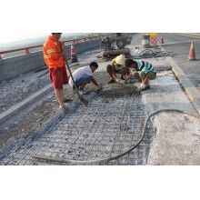 湖北黃岡加油站、服務(wù)區(qū)混凝土微表病害使用快速修補料