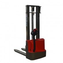 史上性價(jià)比最高的全電動(dòng)堆高車