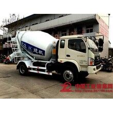 混凝土攪拌運(yùn)輸車3立方，液壓驅(qū)動(dòng)，風(fēng)冷式散熱器